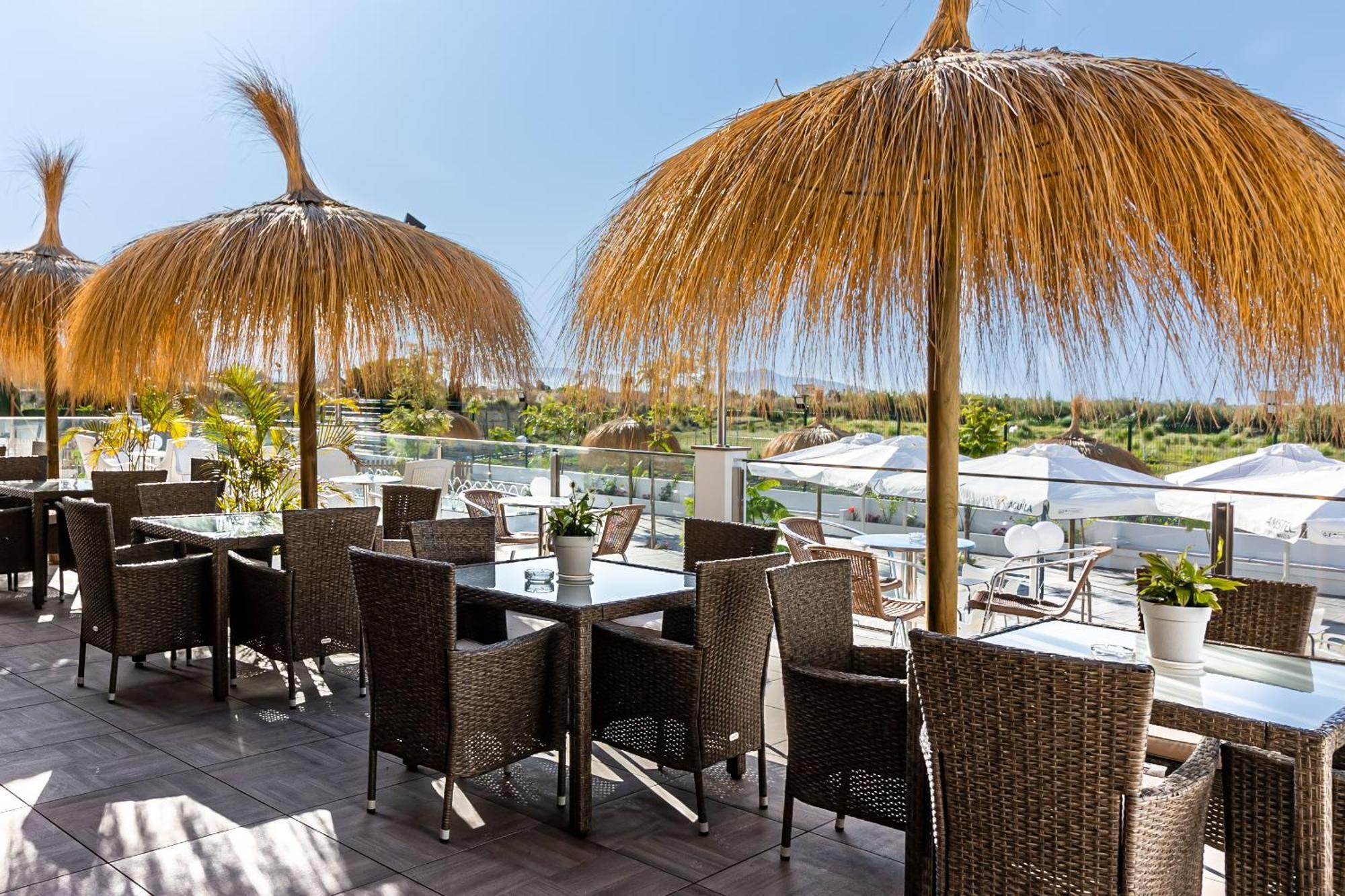 Apartamentos Avenida Tropical By Bossh! Apartments Salobrena Ngoại thất bức ảnh