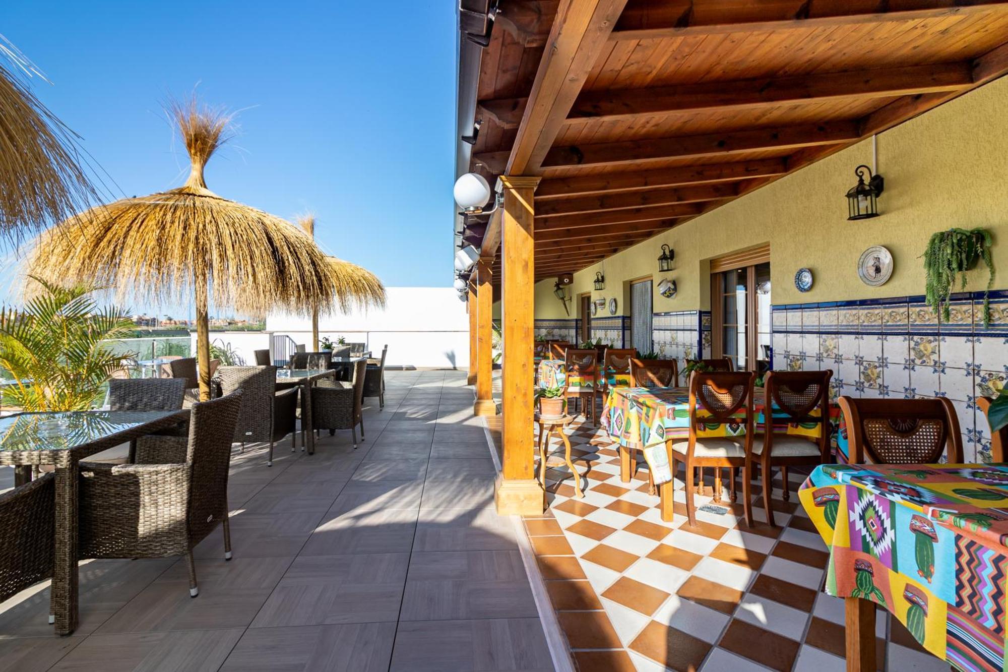 Apartamentos Avenida Tropical By Bossh! Apartments Salobrena Ngoại thất bức ảnh